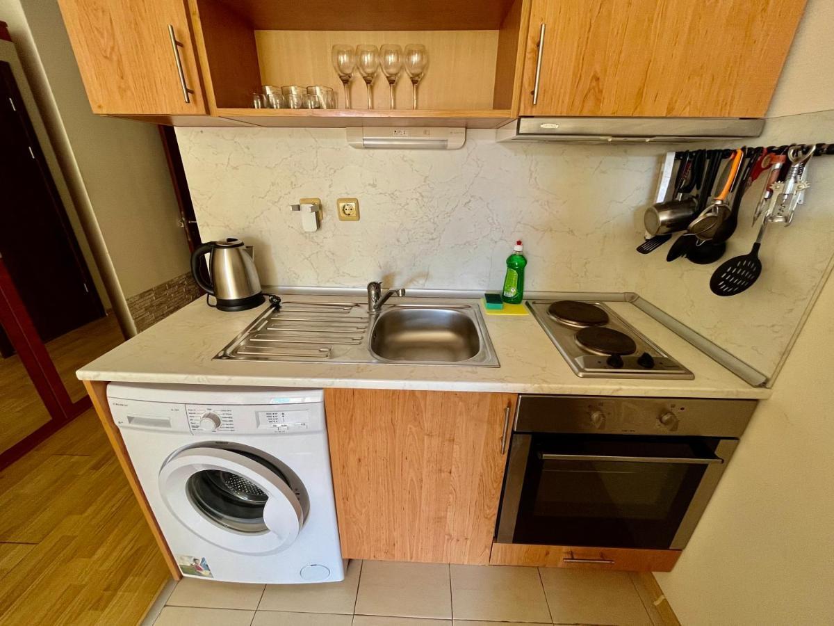 Alexandr Apartments Vigo Nesebar Bagian luar foto