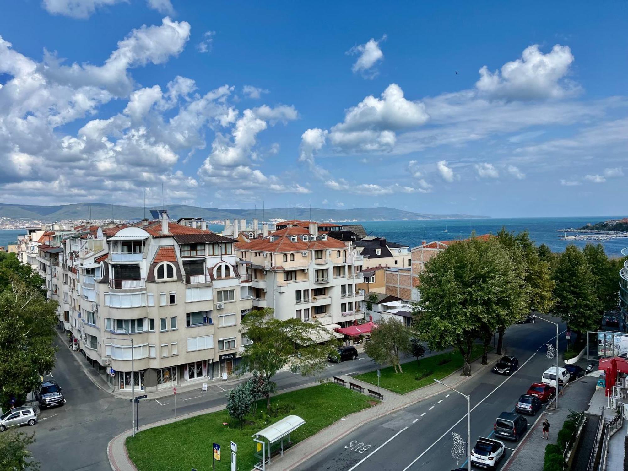 Alexandr Apartments Vigo Nesebar Bagian luar foto