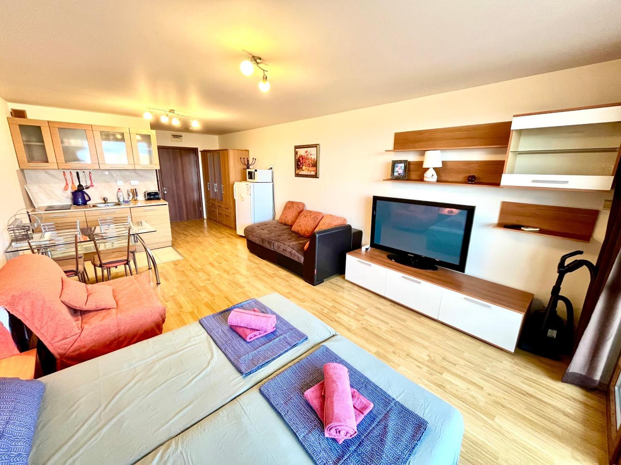 Alexandr Apartments Vigo Nesebar Bagian luar foto