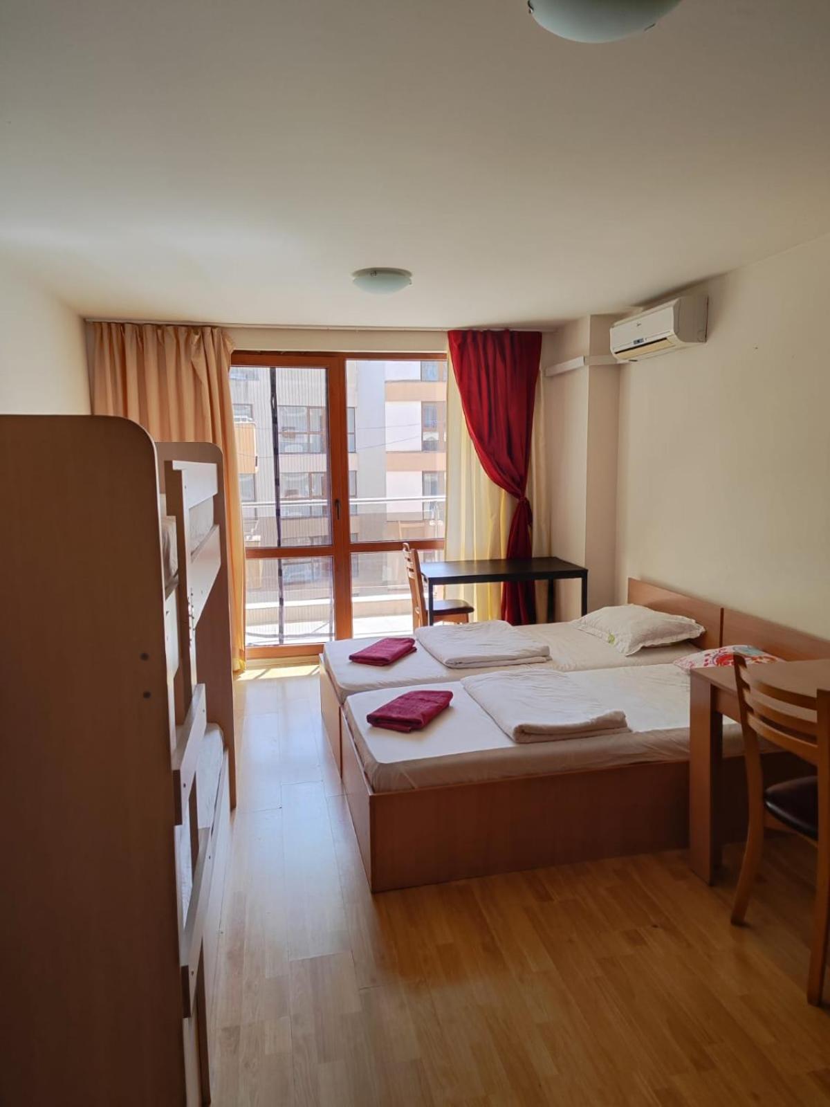 Alexandr Apartments Vigo Nesebar Bagian luar foto